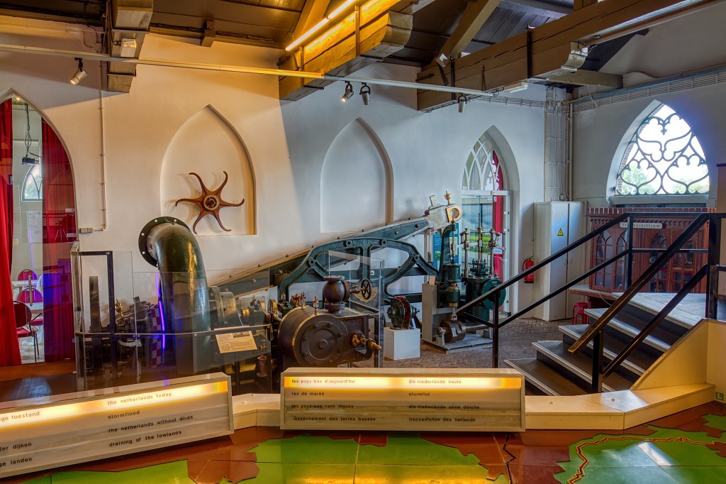 Gemaal De Cruquius Haarlemmermeer polder hdr rijksmonument stoommachine erfgoed neo gotisch gebouw architectuur museum